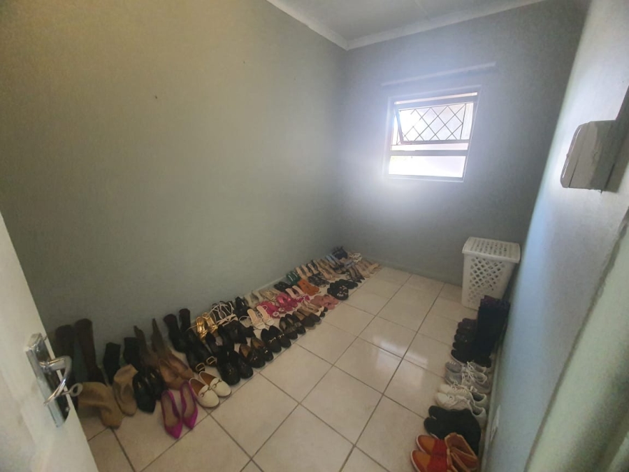 To Let 3 Bedroom Property for Rent in Dorchester Heights Eastern Cape
